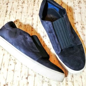 Vince Deep Blue Seude Cantara Slip-On Sneakers 9M EUC